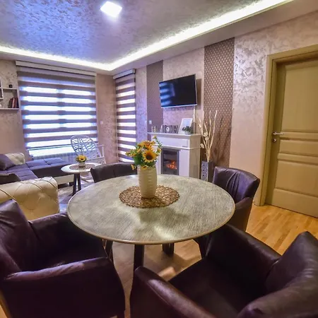 Apartment Lane Vip *